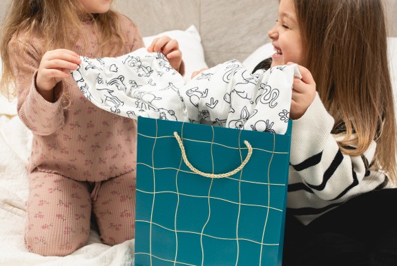 Oryginalny prezent dla dziecka na urodziny – pomysły, które zachęcają do twórczej zabawy